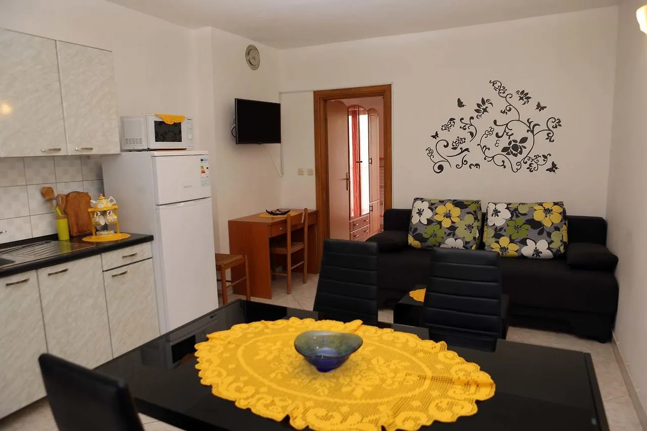 Apartment Zeljko 63 Pula Croatia